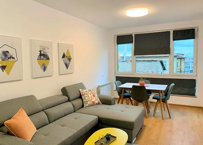 Gardenia מלון דירות 4*